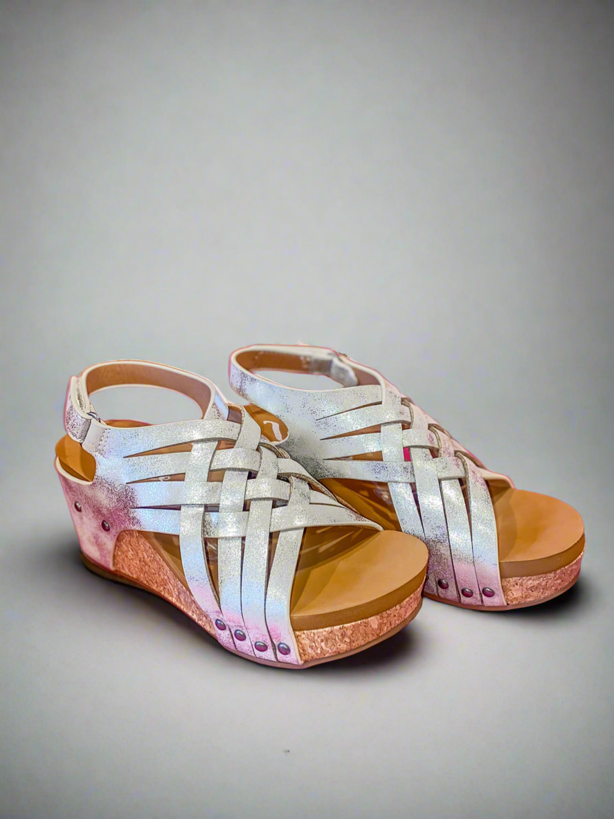 Very G-Lunar Wedges