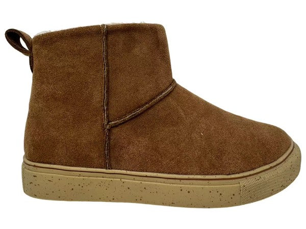 Very G-Fuzzy Slipper Booties