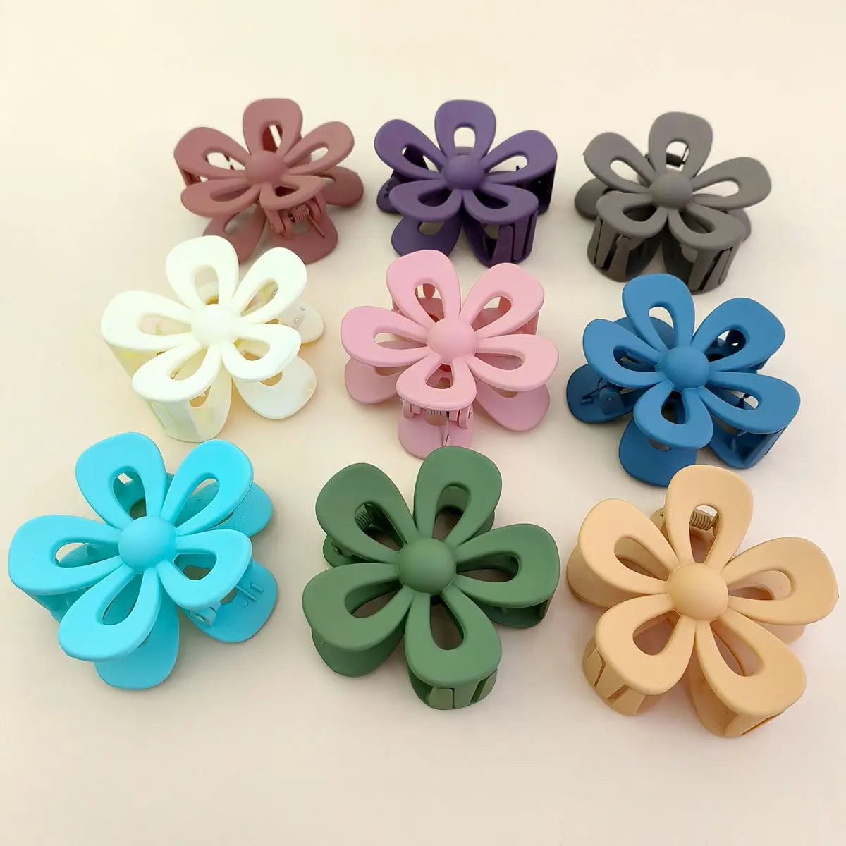 Daisy Flower Hair Clip
