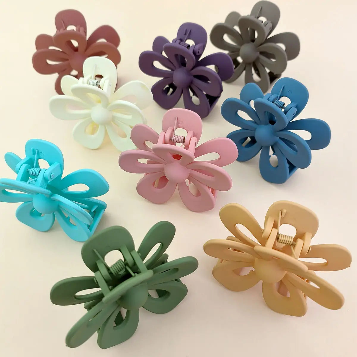 Daisy Flower Hair Clip