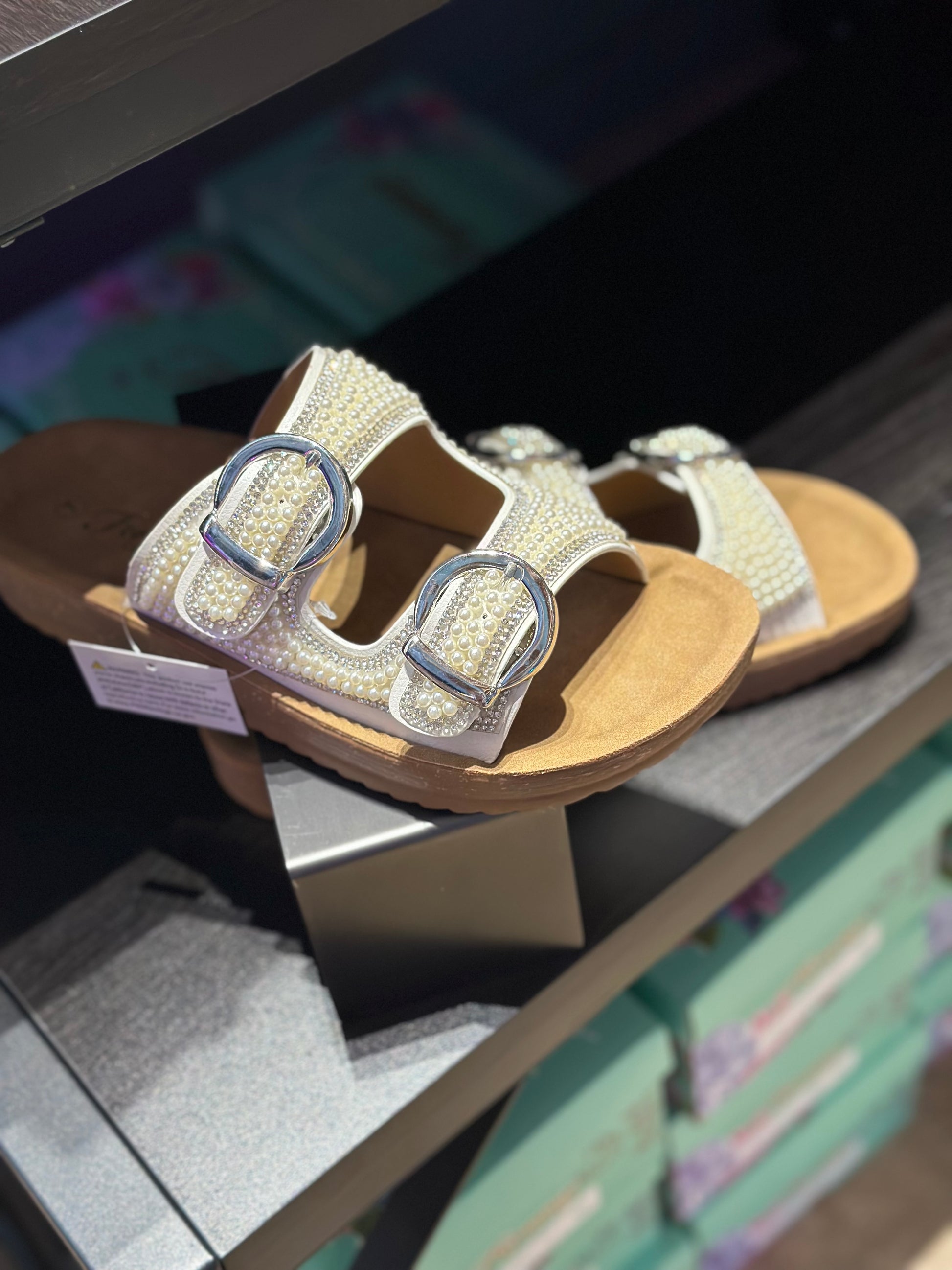 pearl double buckle sandals