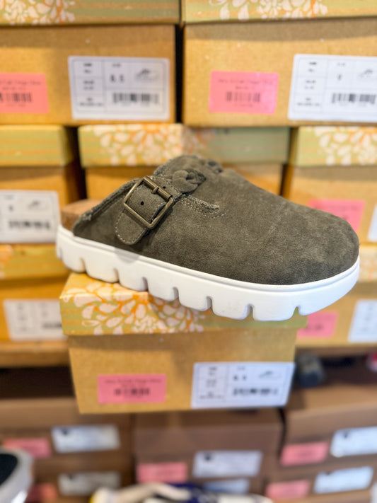 Very G-Cali Clogs Olive