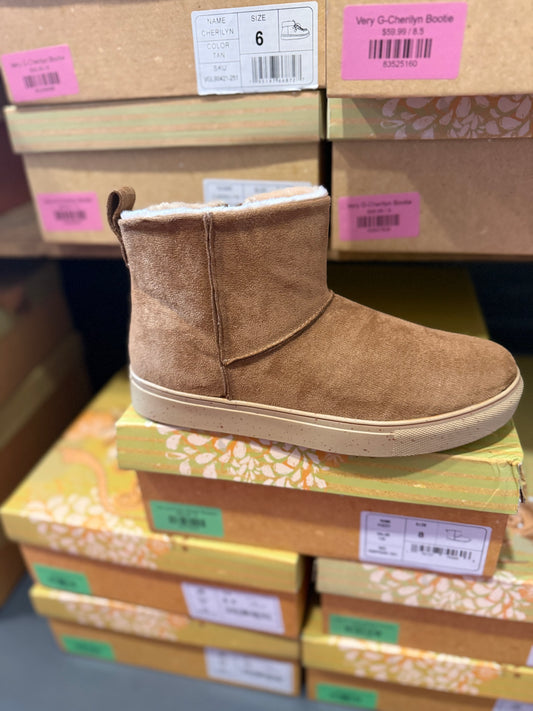 Very G-Fuzzy Slipper Booties