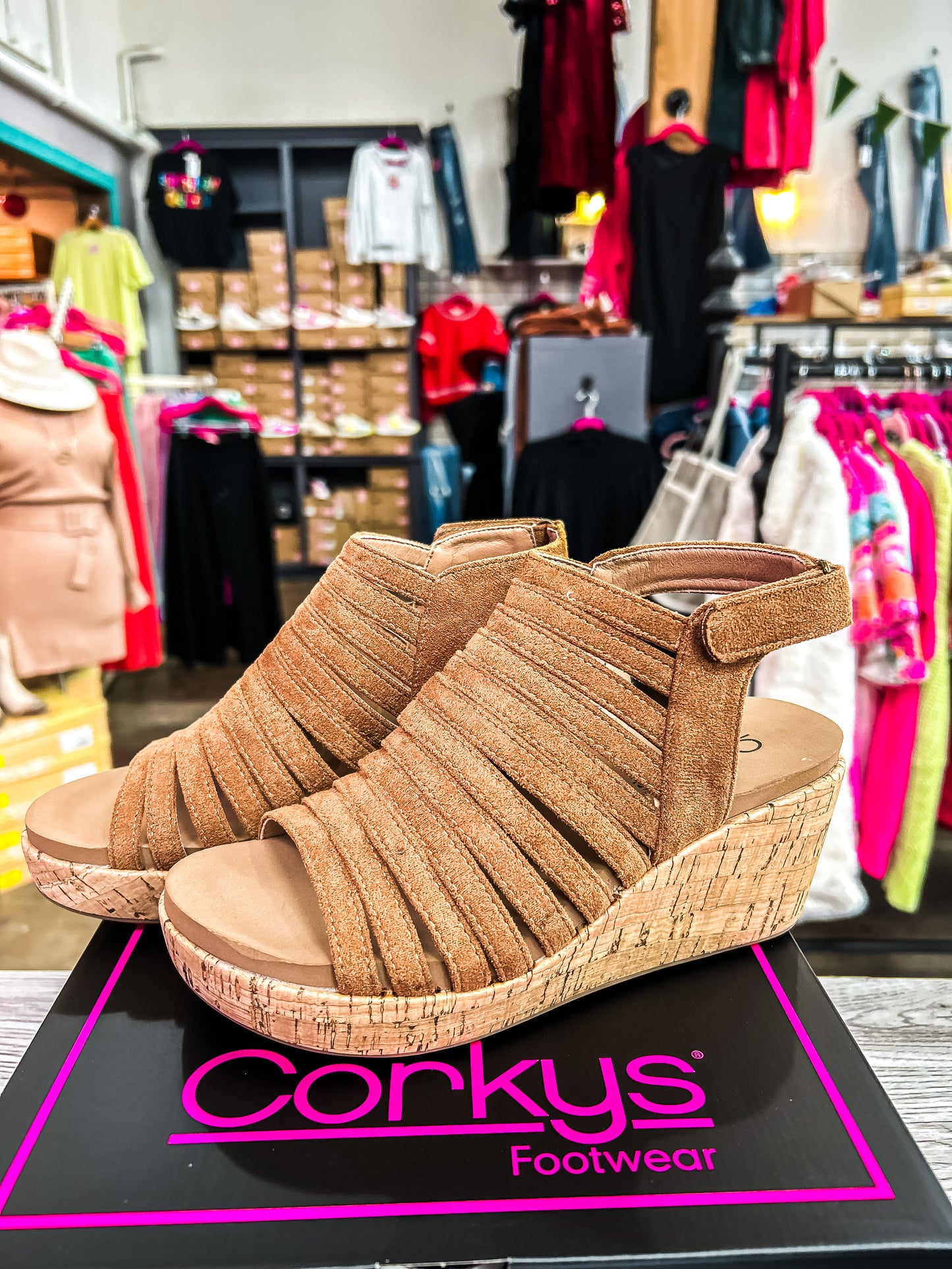 Oopsie Daisey Wedges-Corkys