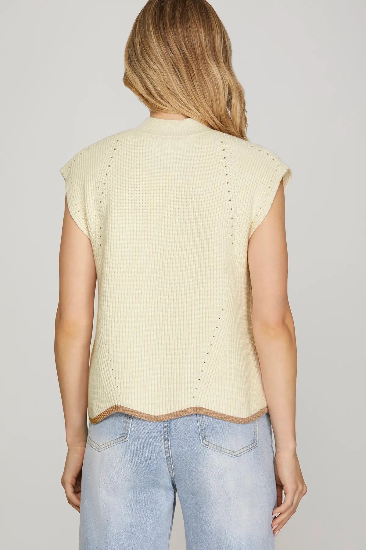 Floral Scallop Hem Top