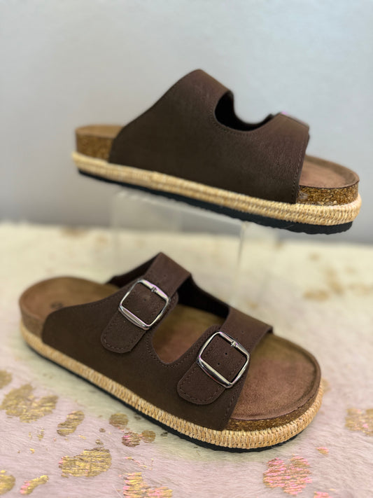 Outwoods-Topaz 3 Sandals Brown