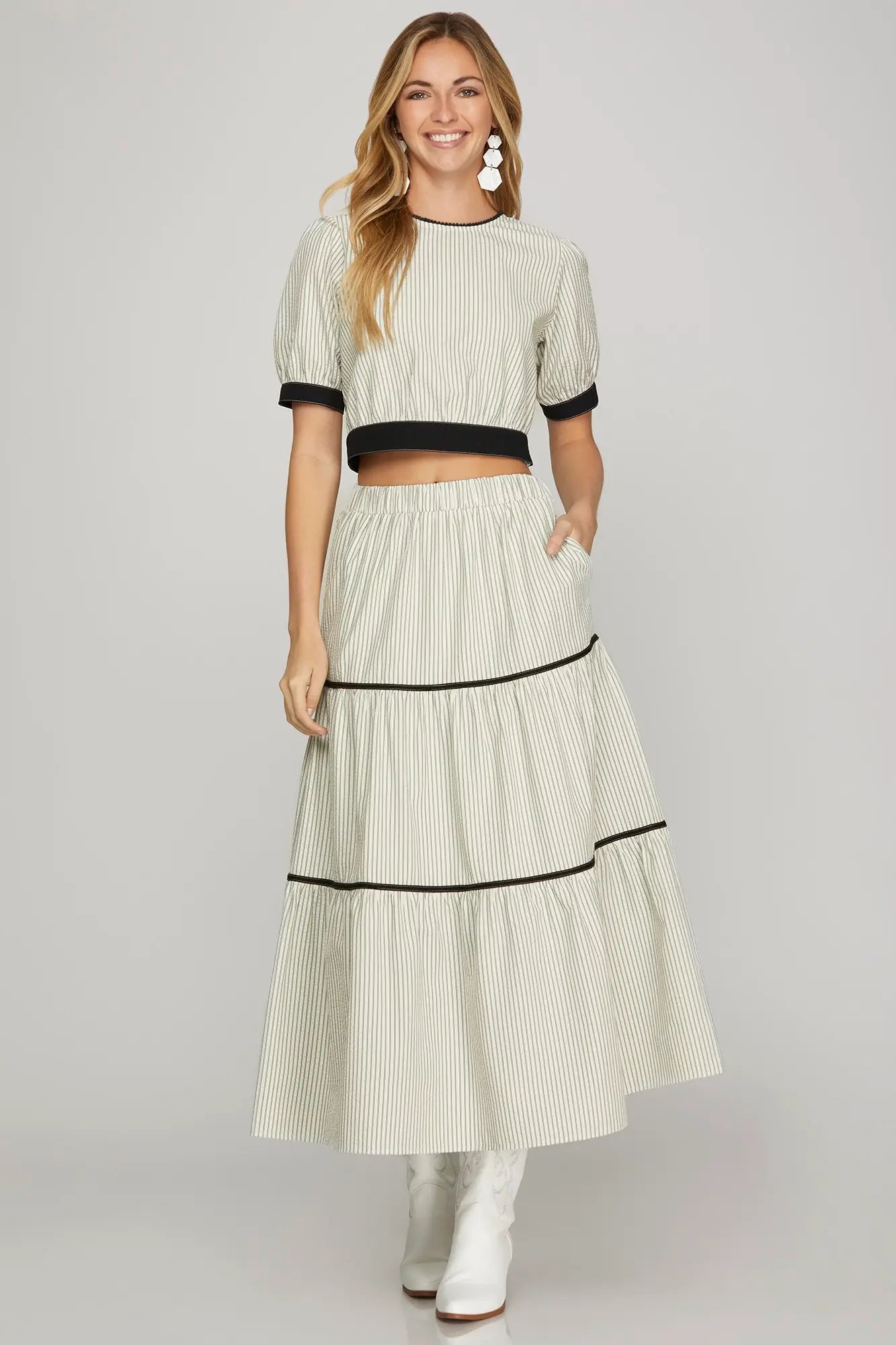 Half sleeve woven stripe crop blouse