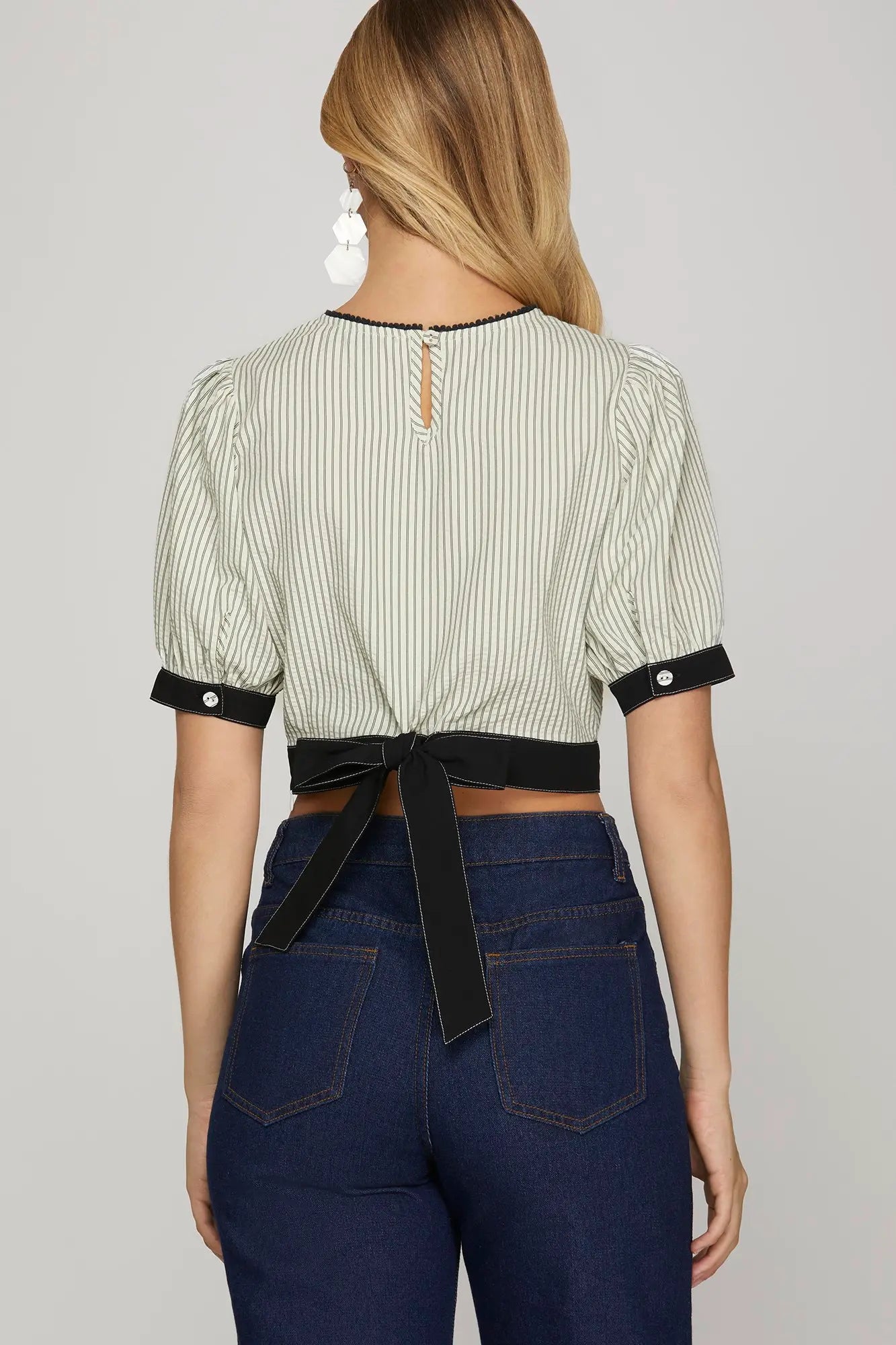 Women’s boutique crop top with contrast band