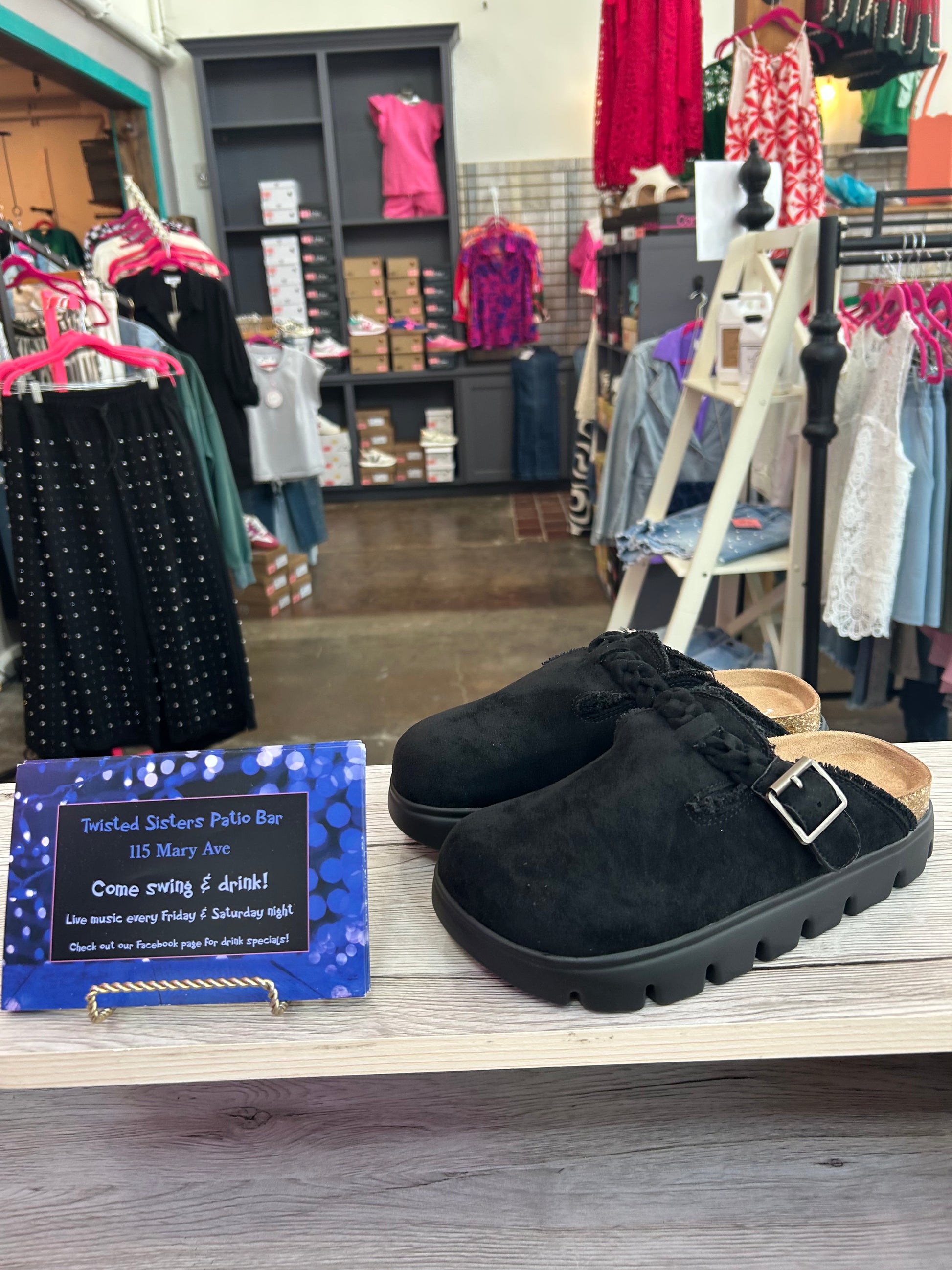 very g slip on clogs in black