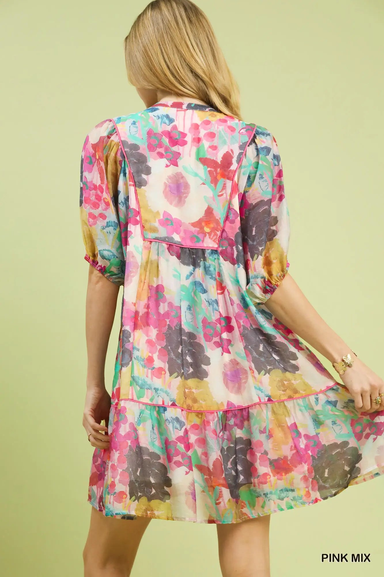 Lightweight lined floral dress for boutique style